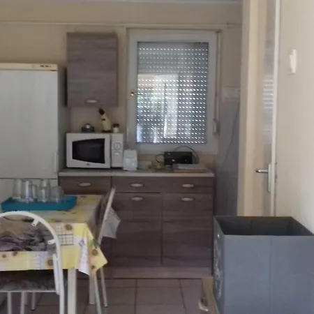 Andi Ueduelohaz Apartment Szolnok